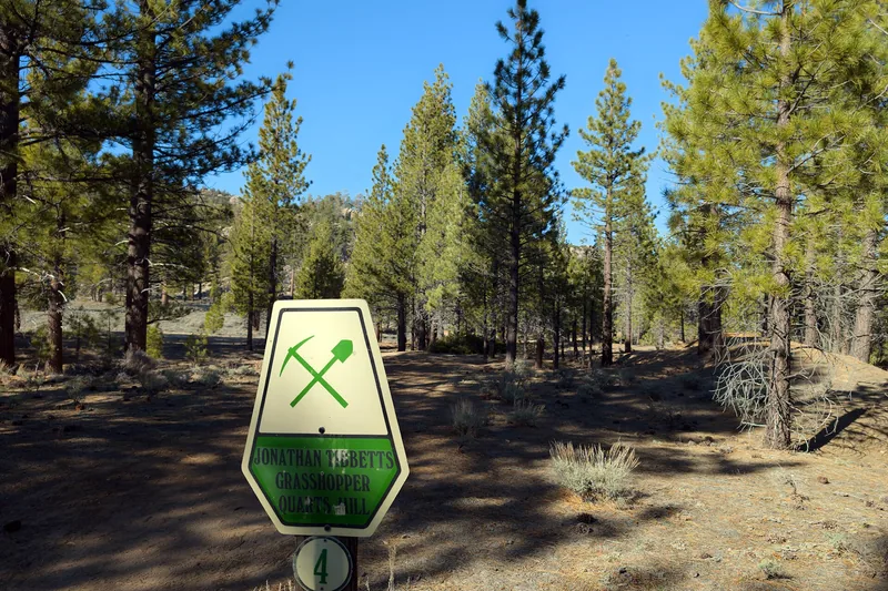 Hiking in Big Bear Lake, California
